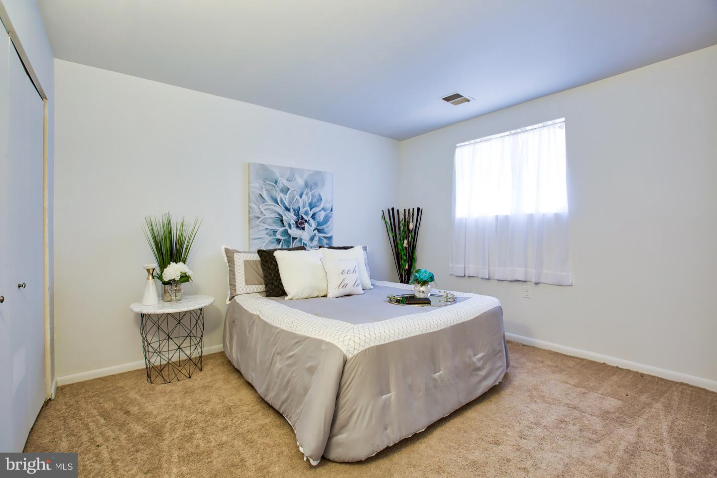 3926 Rolling Rd., Unit D2 Baltimore, MD 21208 - Photo 19 of 20 Bedroom