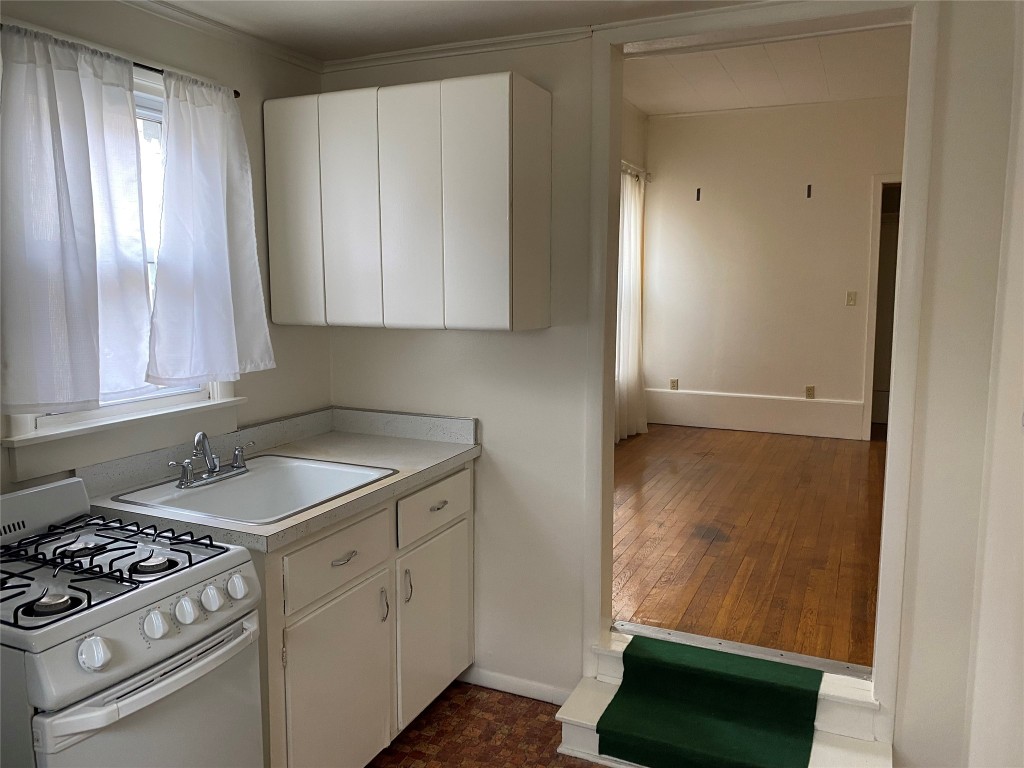 26 Rutherford Street Binghamton, NY 13901 - Photo 12 of 31 Gallery Image 12