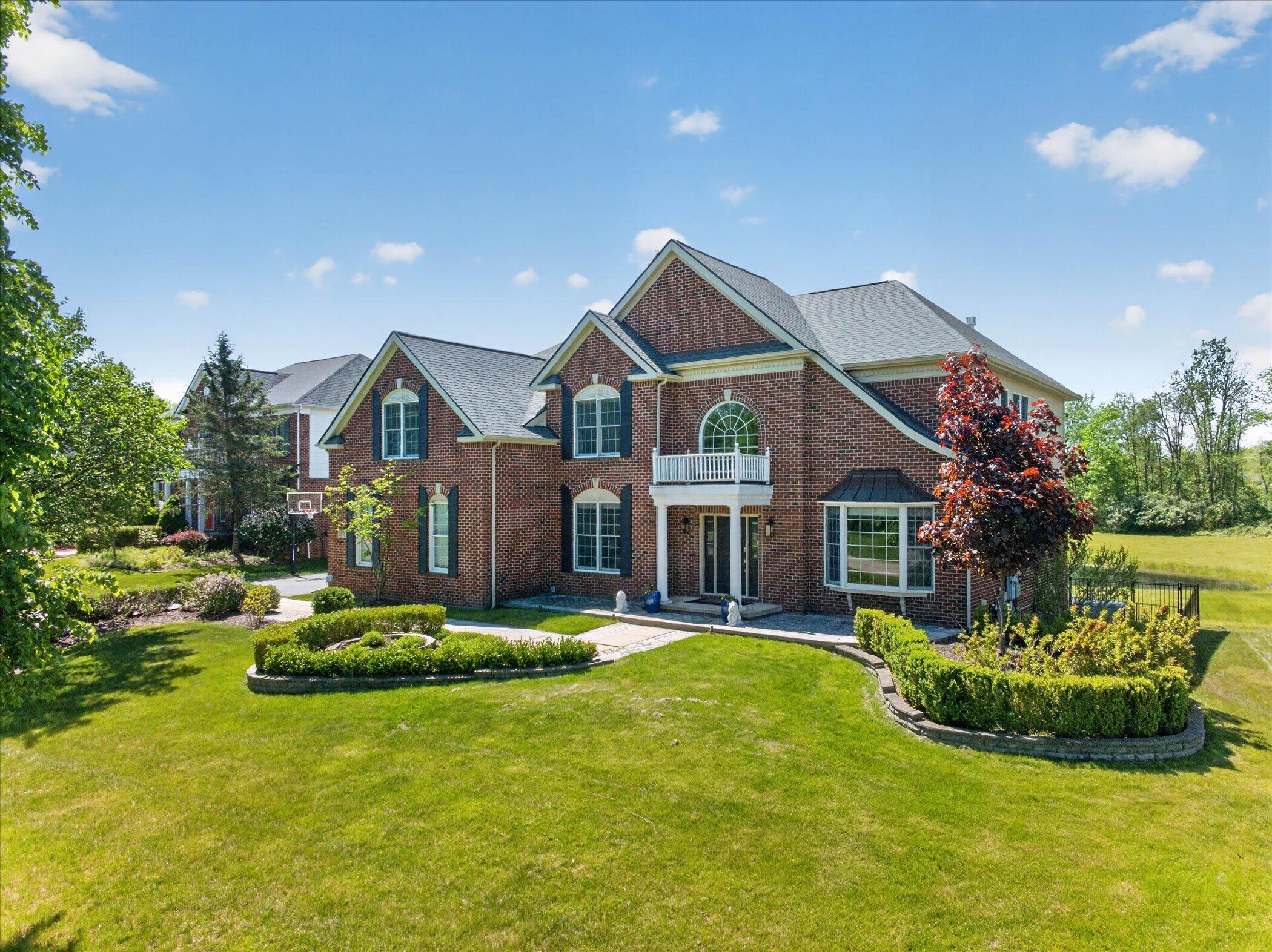 2931 Walnut Ridge Drive Ann Arbor, MI 48103 - Photo 1 of 102 WALNUTRIDGEFRONT