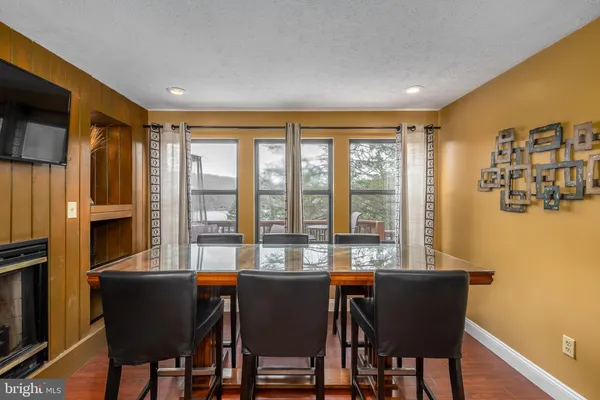 $294,999 | 135 Jeffrey Lane, Unit 19A, Oakland, MD 21550