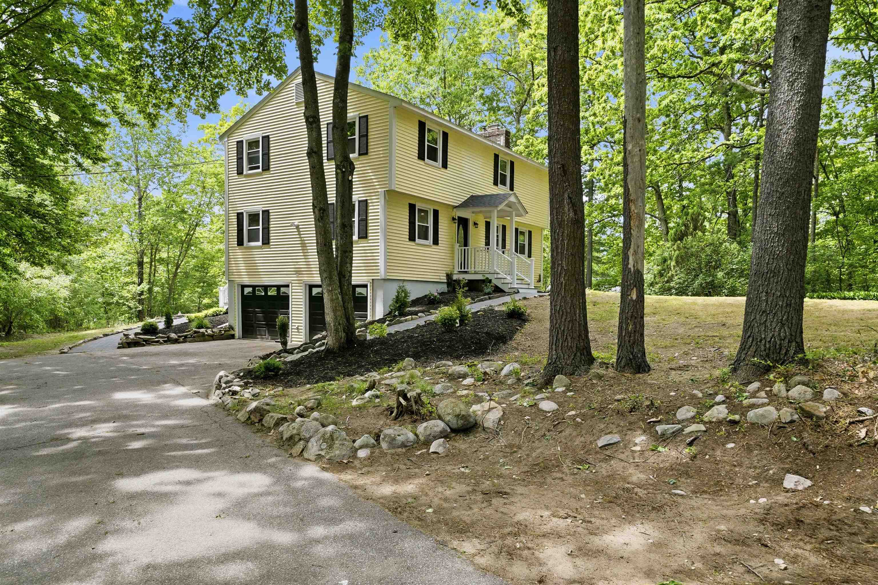 27 Gilcreast Road Londonderry, NH 03053 - Photo 1 of 40