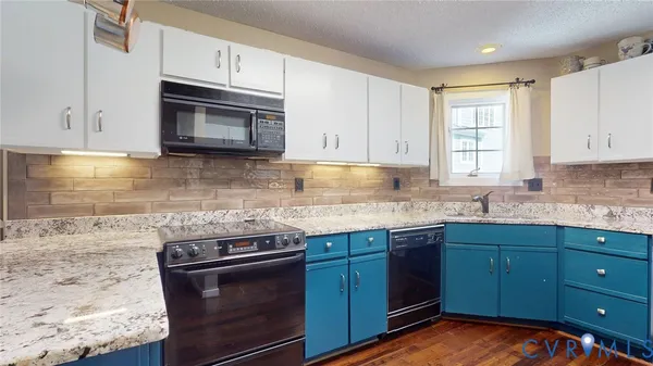 $379,000 | 24 Spinnaker Cove Drive, Midlothian, VA 23112