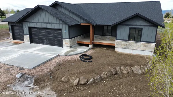$1,149,000 | 147 Last Chance Drive, Star Valley Ranch, WY 83127