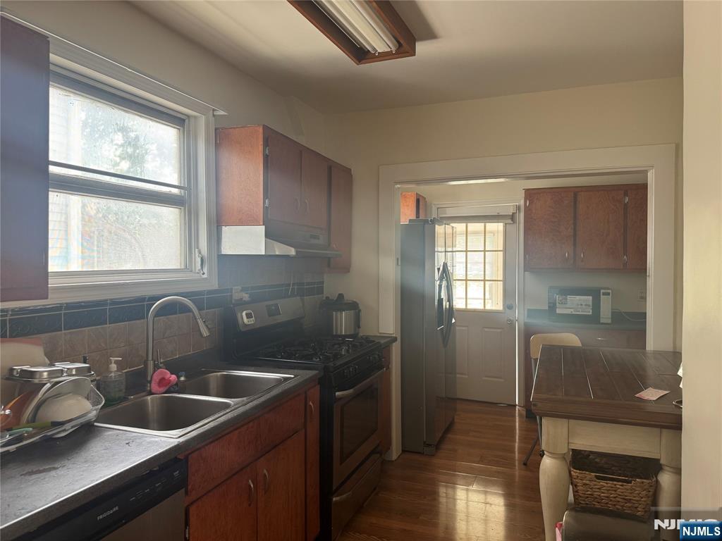 11 Ayer Place Rutherford, NJ 07070 - Photo 6 of 24