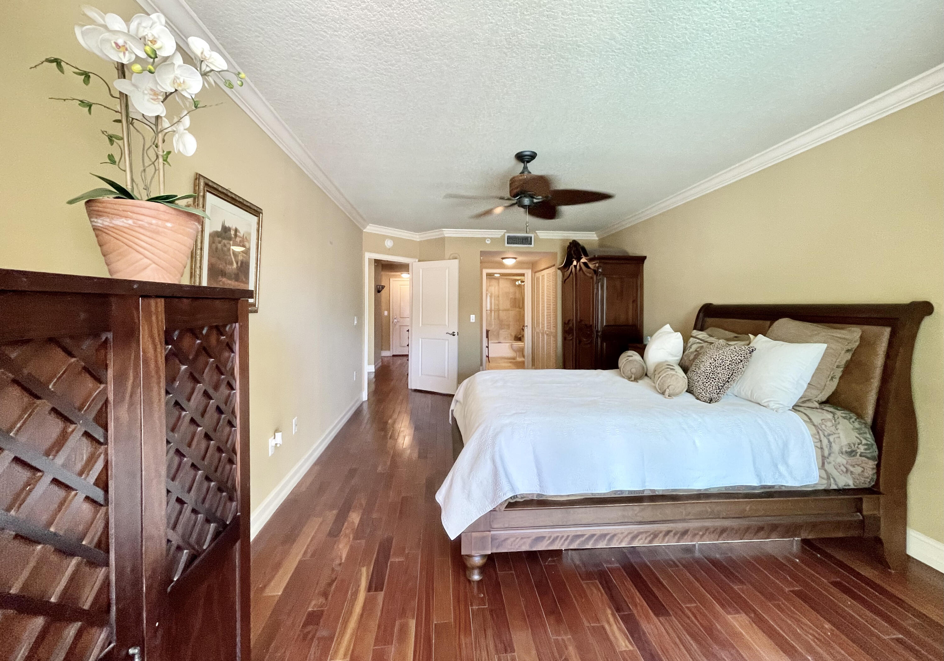 99 Southeast Mizner Boulevard, Unit 223 Boca Raton, FL 33432 - Photo 17 of 23 Master Bedroom