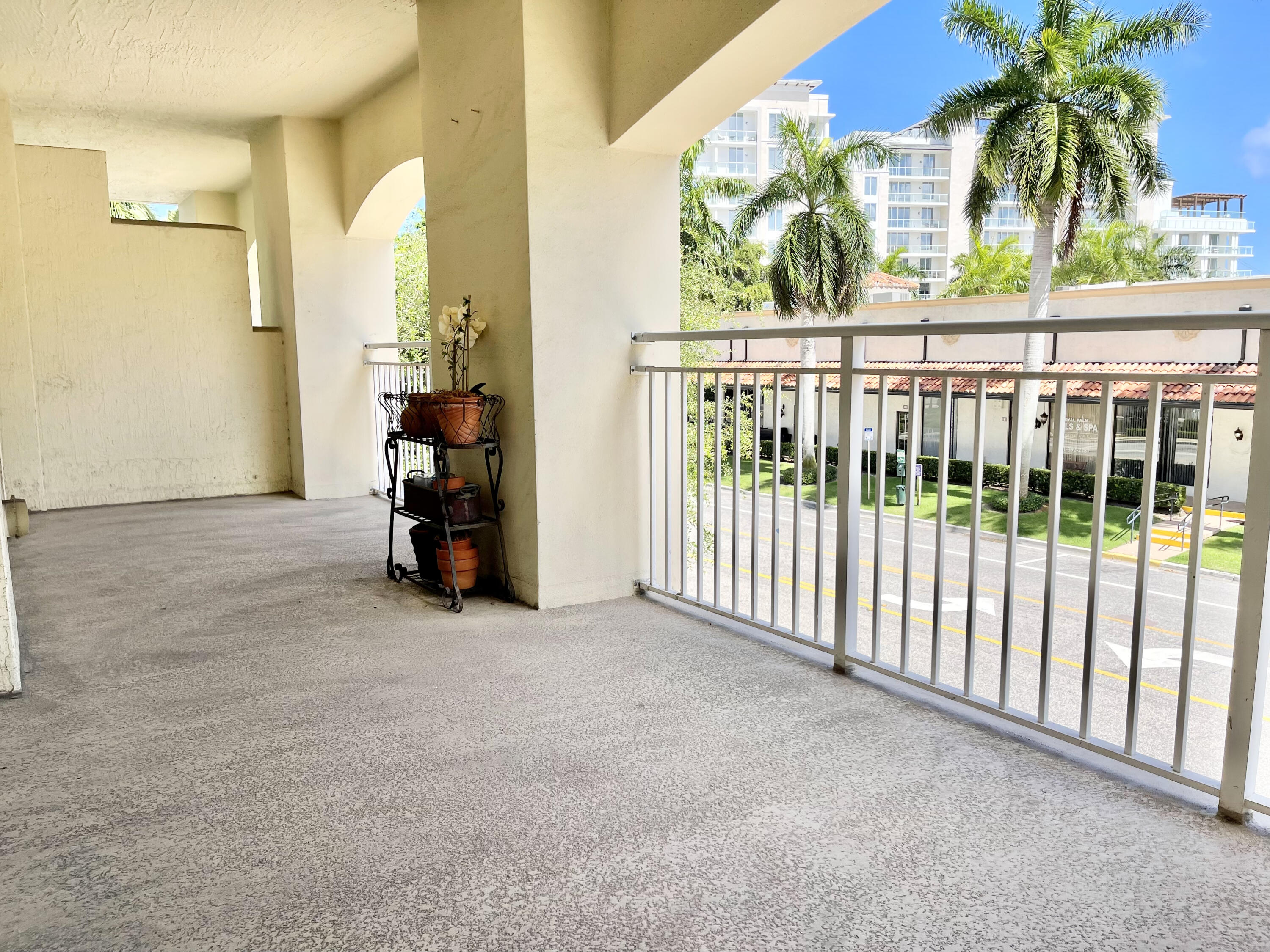 99 Southeast Mizner Boulevard, Unit 223 Boca Raton, FL 33432 - Photo 19 of 23 Oversized Terrace