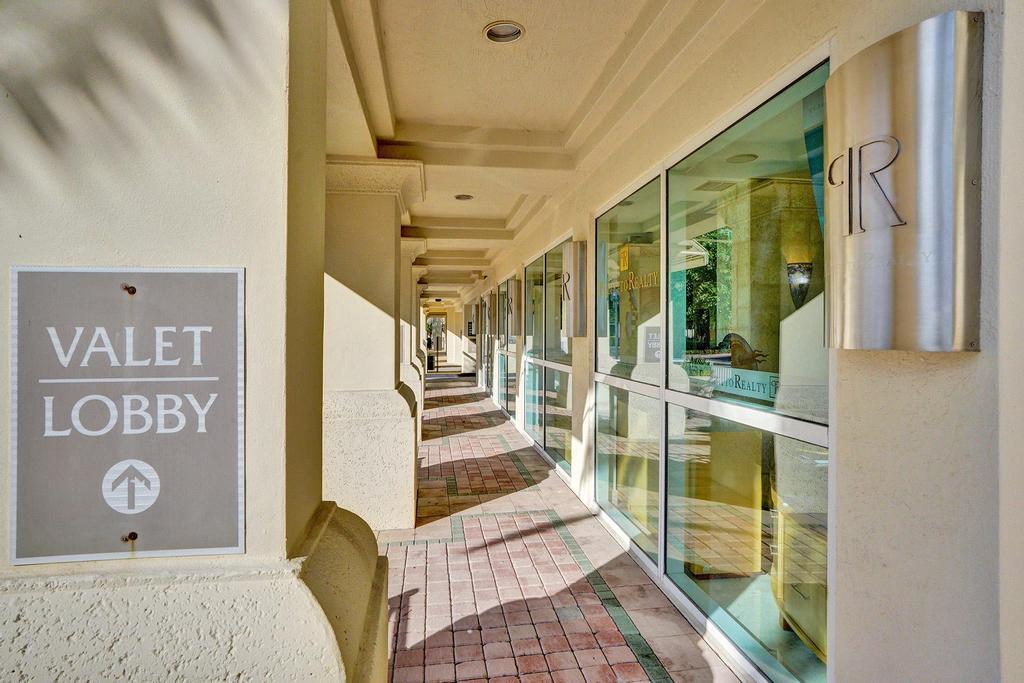 99 Southeast Mizner Boulevard, Unit 223 Boca Raton, FL 33432 - Photo 2 of 23 Lobby Access