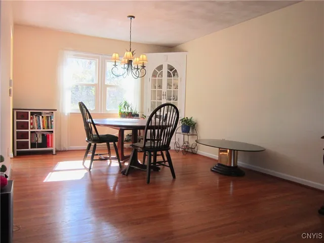 $366,900 | 37 Janet Terrace, New Hartford, NY 13413