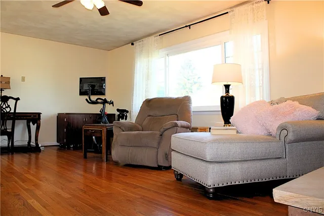 $366,900 | 37 Janet Terrace, New Hartford, NY 13413