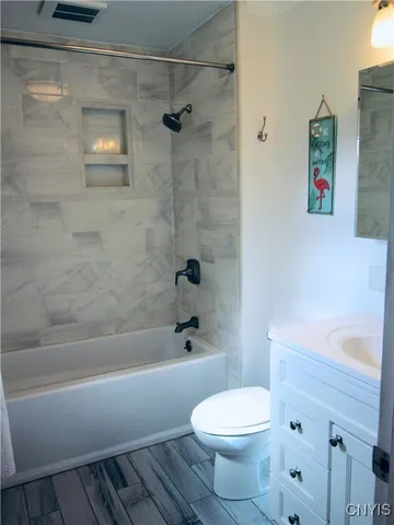 $366,900 | 37 Janet Terrace, New Hartford, NY 13413