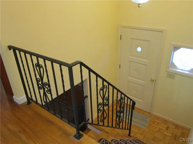 $366,900 | 37 Janet Terrace, New Hartford, NY 13413