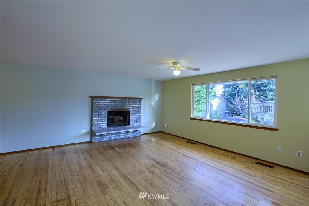 12430 Southeast 160th Street Renton, WA 98058 - Photo 2 of 12 Gallery Image 2