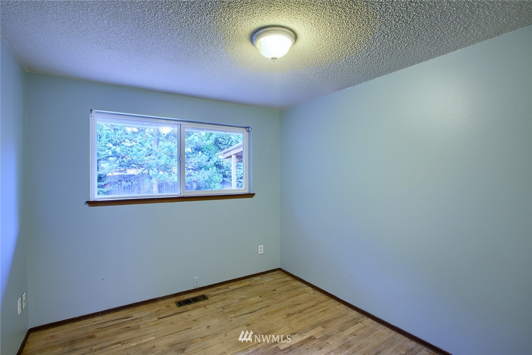 12430 Southeast 160th Street Renton, WA 98058 - Photo 8 of 12 Gallery Image 8