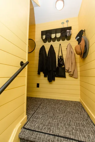 $325,000 | 218 North Brinton Avenue, Dixon, IL 61021