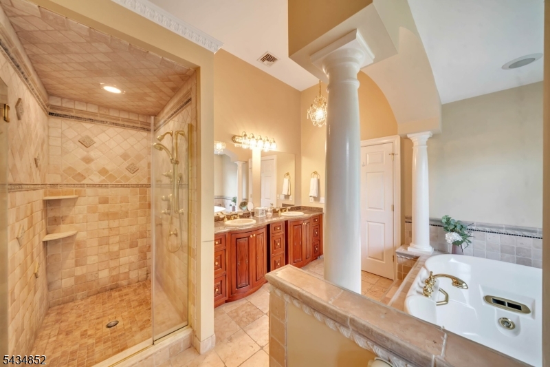 6 Princess Court Oak Ridge, NJ 07438 - Photo 32 of 50