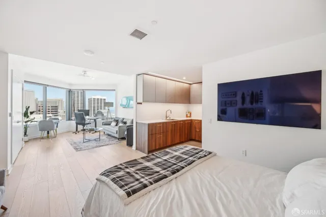 $4,990 | 280 Spear Street, Unit 30H, San Francisco, CA 94105