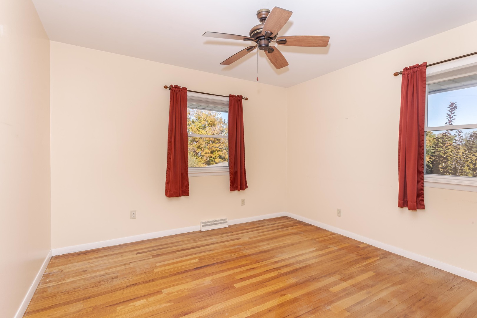 1306 Anderson Street Bloomington, IL 61701 - Photo 16 of 45 Gallery Image 16
