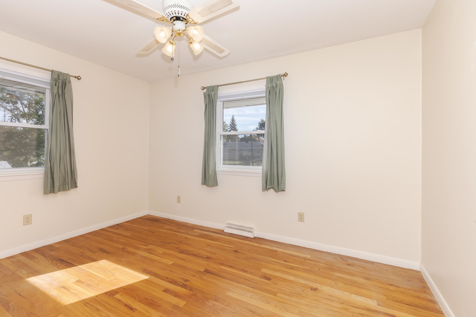 1306 Anderson Street Bloomington, IL 61701 - Photo 18 of 45 Gallery Image 18