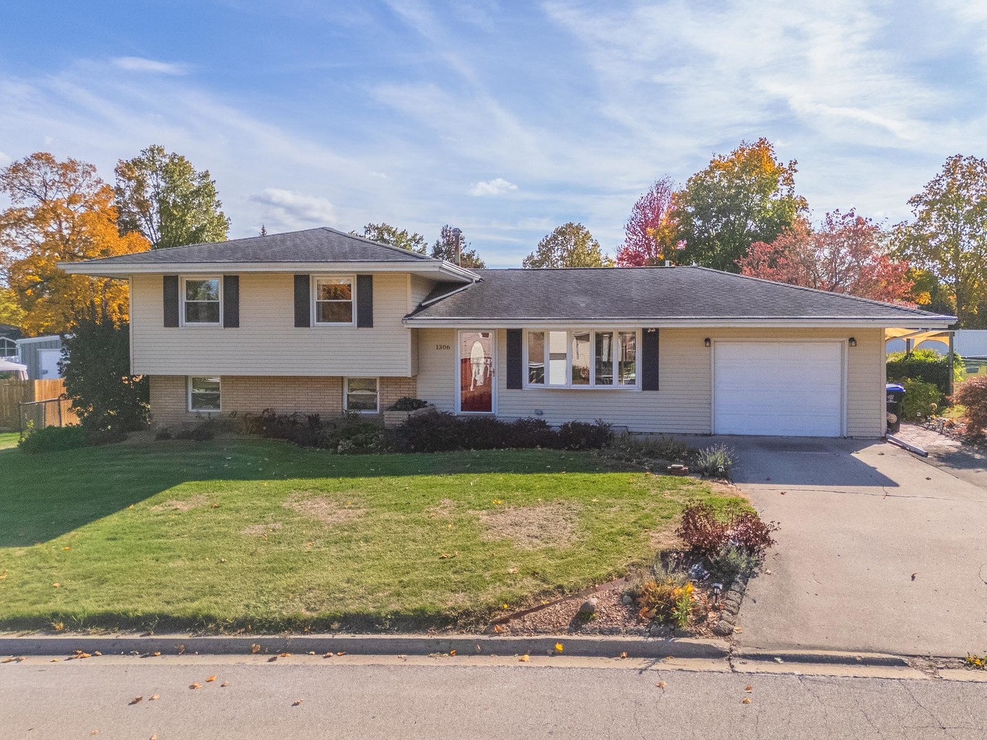 1306 Anderson Street Bloomington, IL 61701 - Photo 45 of 45 Gallery Image 45