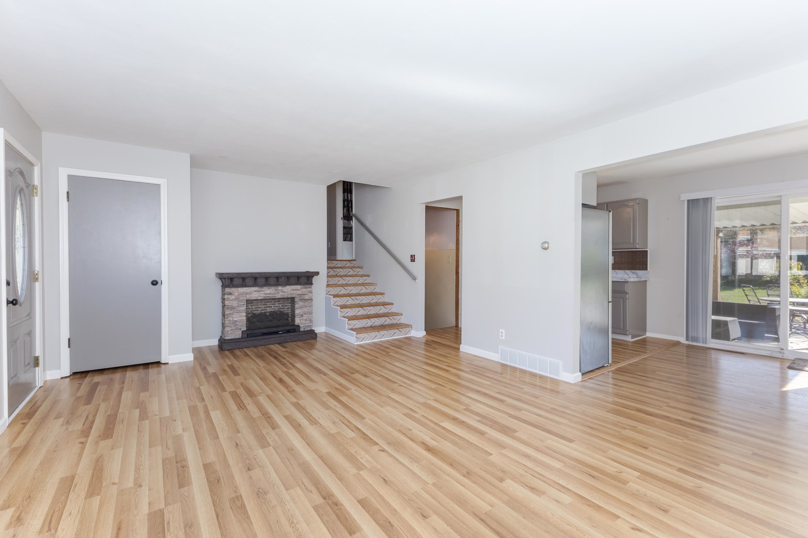 1306 Anderson Street Bloomington, IL 61701 - Photo 6 of 45 Gallery Image 6