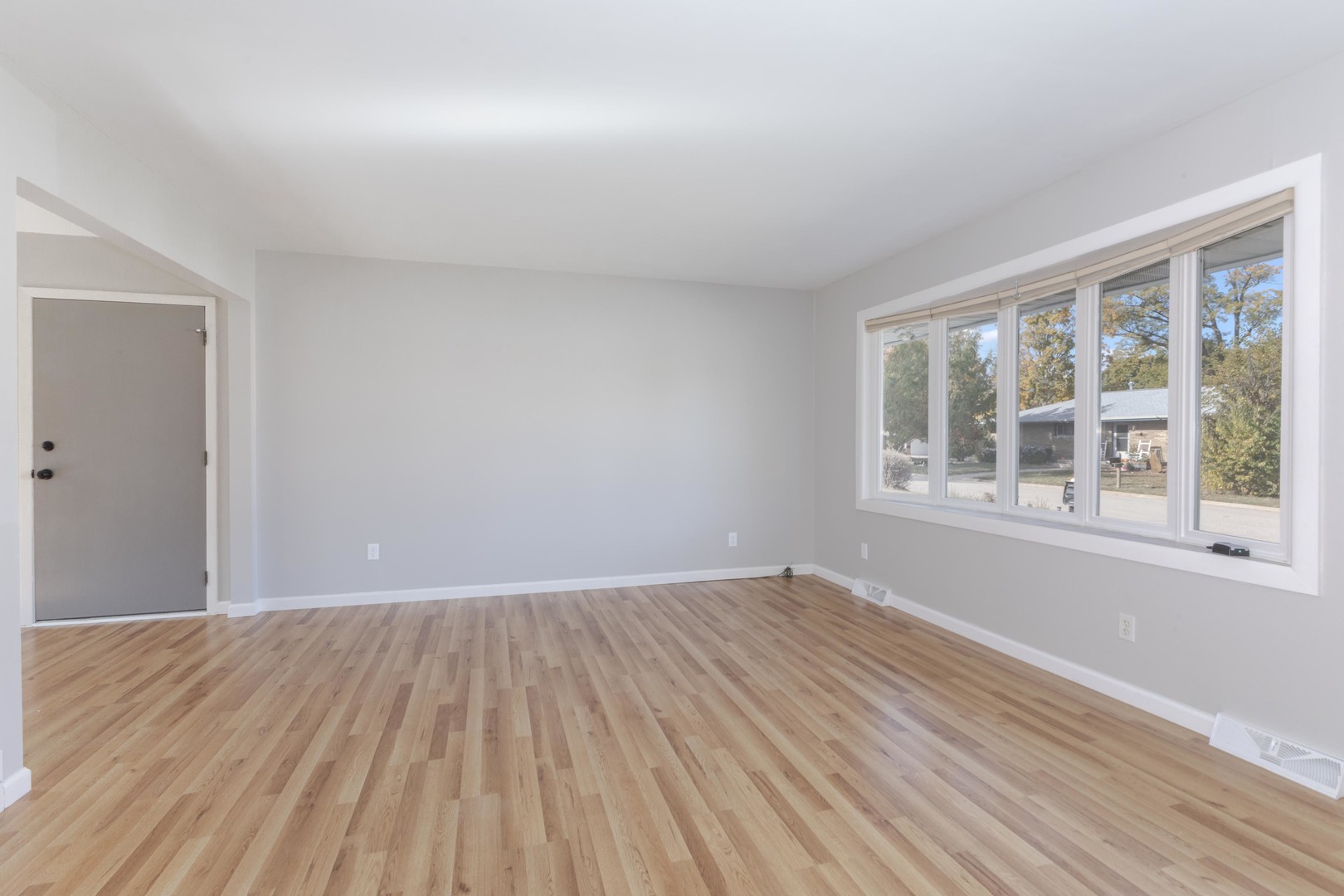 1306 Anderson Street Bloomington, IL 61701 - Photo 7 of 45 Gallery Image 7