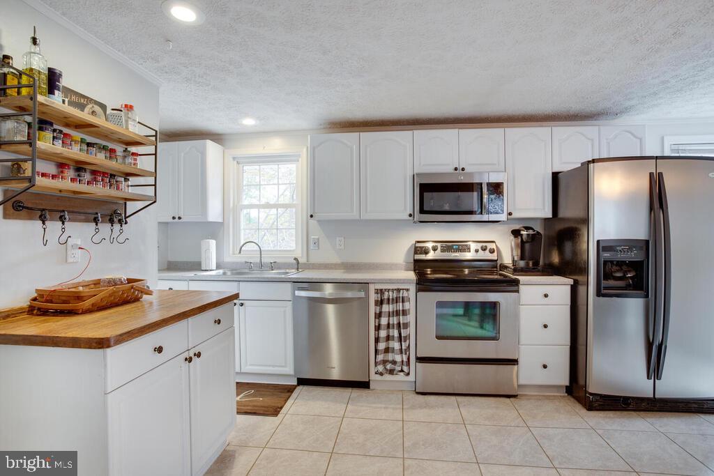 6056 Bayview Road St. Leonard, MD 20685 - Photo 14 of 41 Kitchen 2