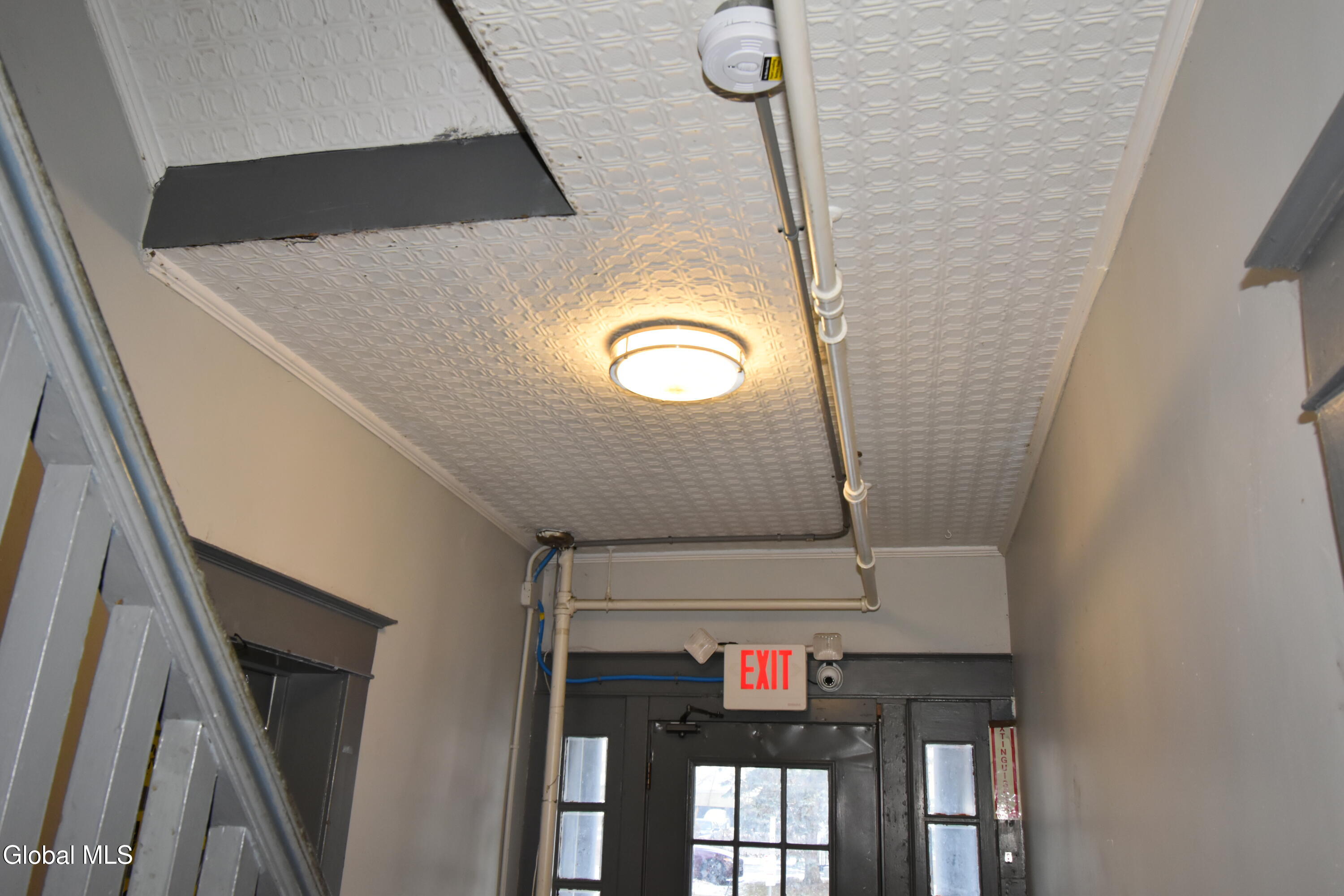 1011 Union Street Schenectady, NY 12308 - Photo 12 of 22 DSC_0647