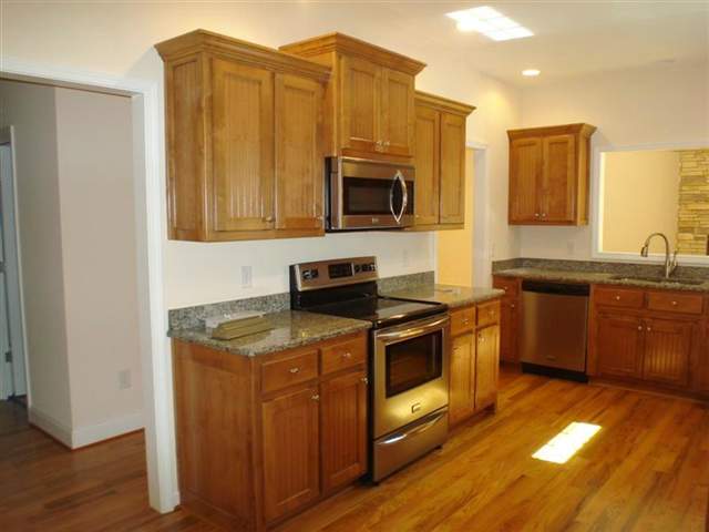 15040 Beacon Ridge Drive Seneca, SC 29678 - Photo 5 of 19 Gallery Image 5