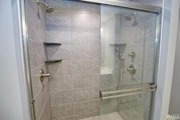 $2,800 | 11134 Ensle Drive, Evansville, IN 47725