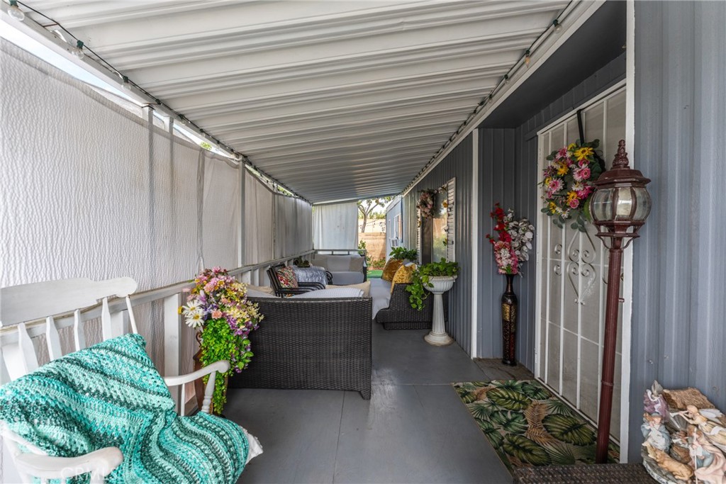 3883-spc 169 Buchanan Riverside, CA 92503 - Photo 4 of 47