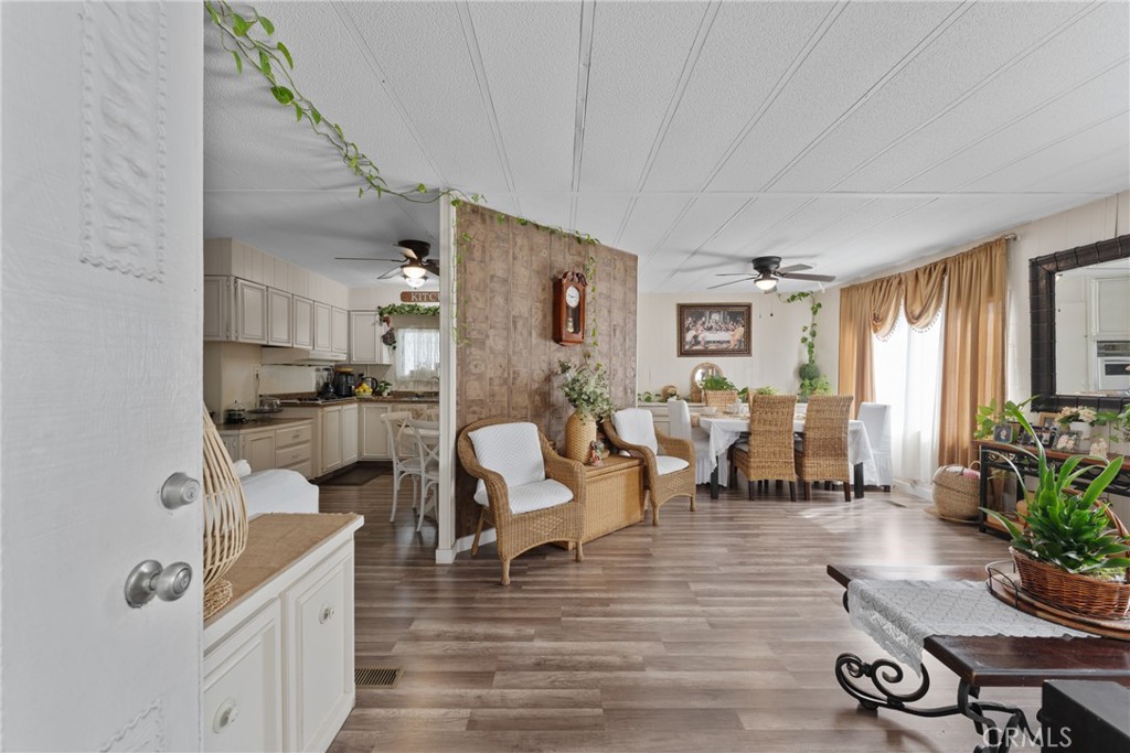 3883-spc 169 Buchanan Riverside, CA 92503 - Photo 5 of 47