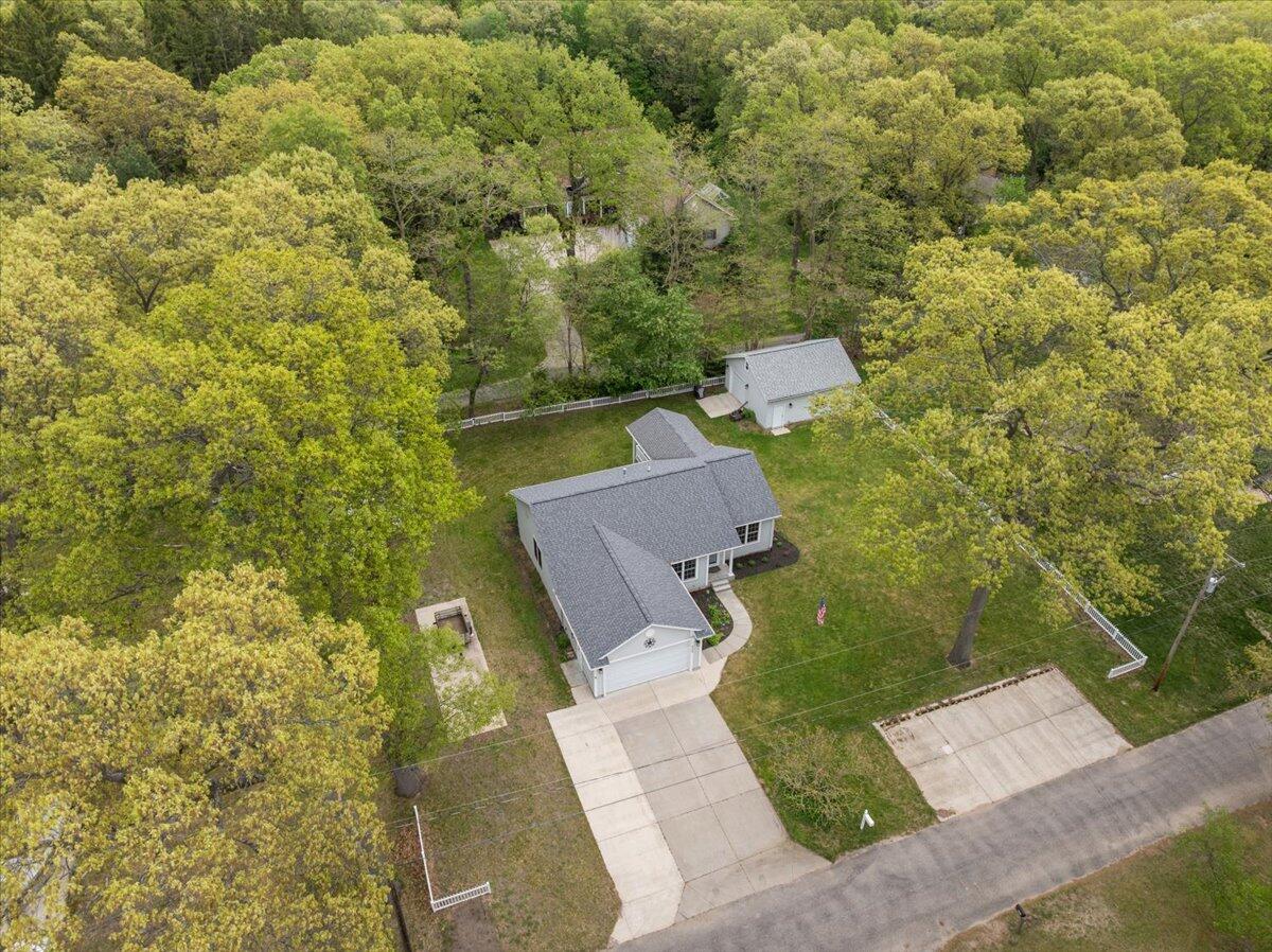 900 Andree Road Muskegon, MI 49445 - Photo 2 of 48 900 Andree Road_Jeff Leonard
