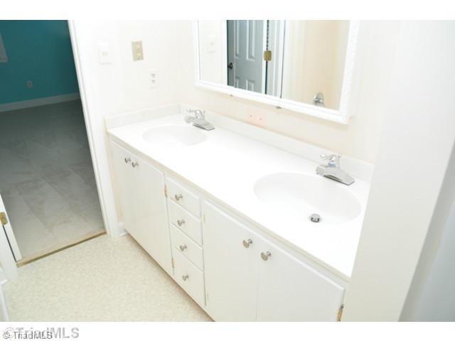 4240 Hampton Road Clemmons, NC 27012 - Photo 14 of 16 Other Bath.