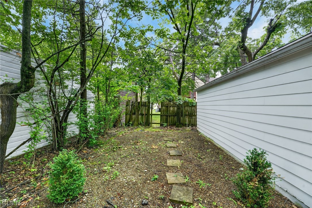 3559 Gridley Road Shaker Heights, OH 44122 - Photo 36 of 37