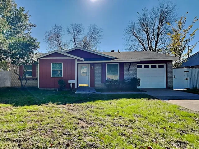 $1,895 | 1101 Johns Drive, Euless, TX 76039