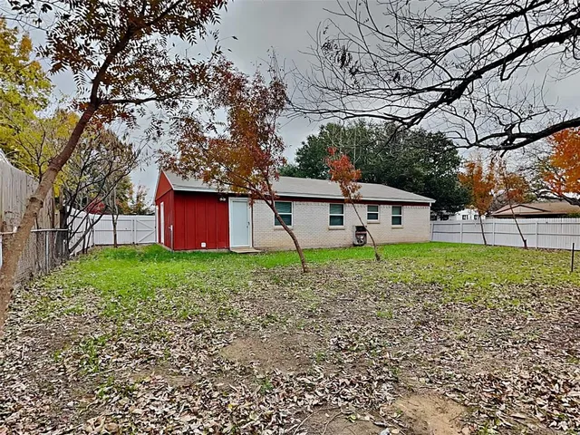 $1,895 | 1101 Johns Drive, Euless, TX 76039