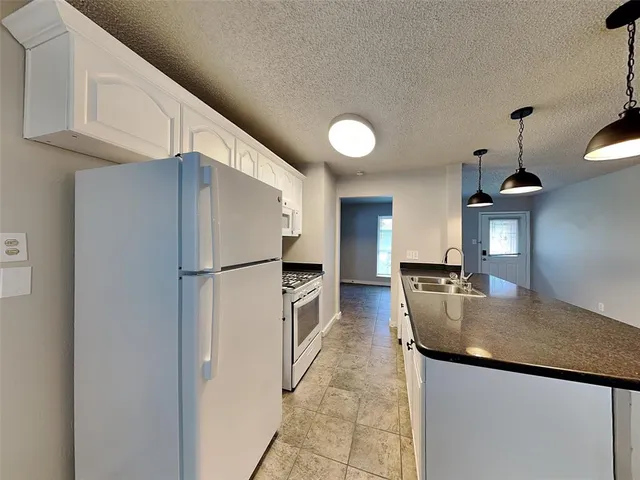 $1,895 | 1101 Johns Drive, Euless, TX 76039