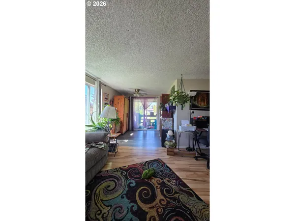 $425,000 | 192 Reston Avenue, Dillard, OR 97432