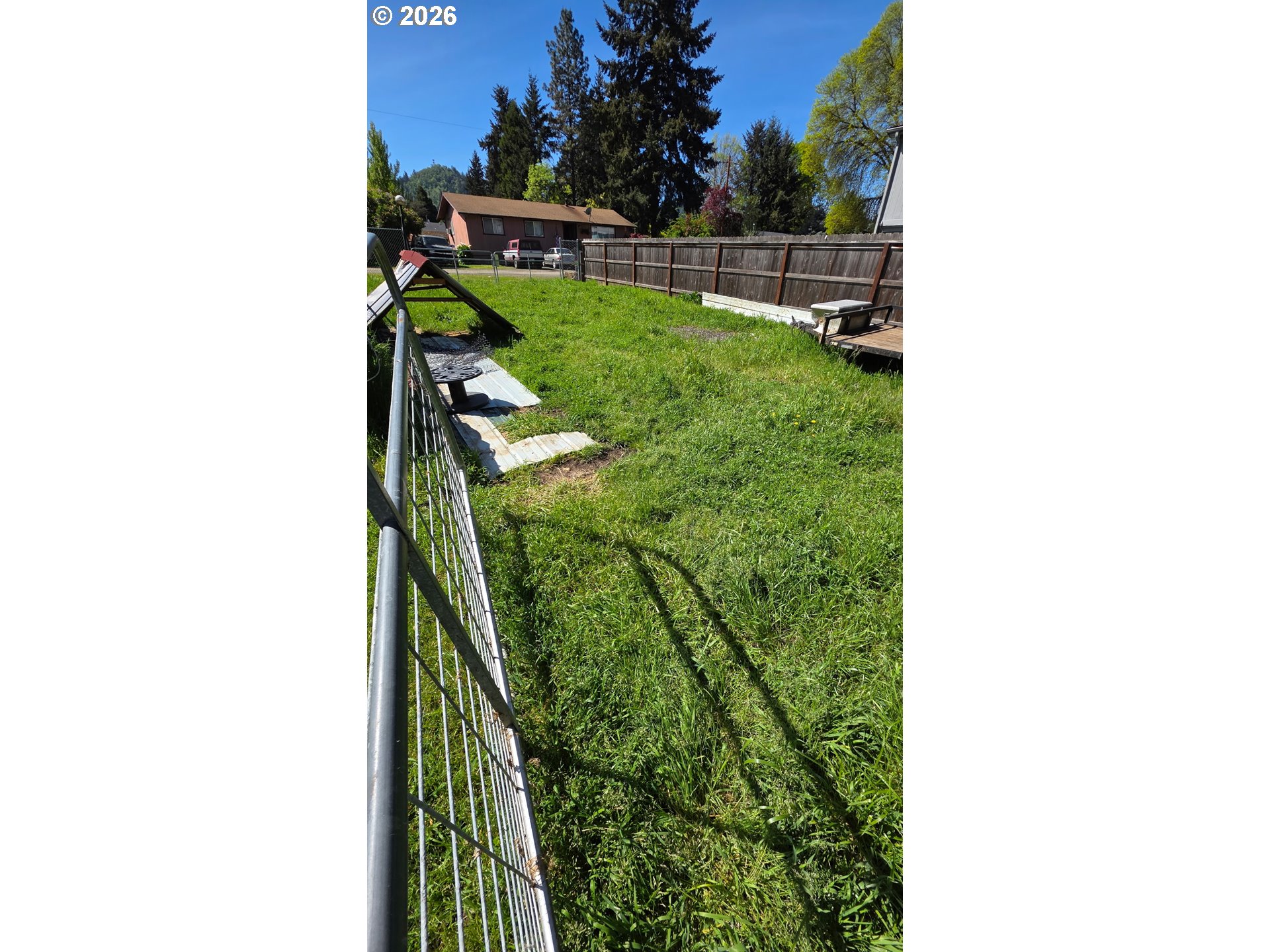 192 Reston Avenue Dillard, OR 97432 - Photo 4 of 21