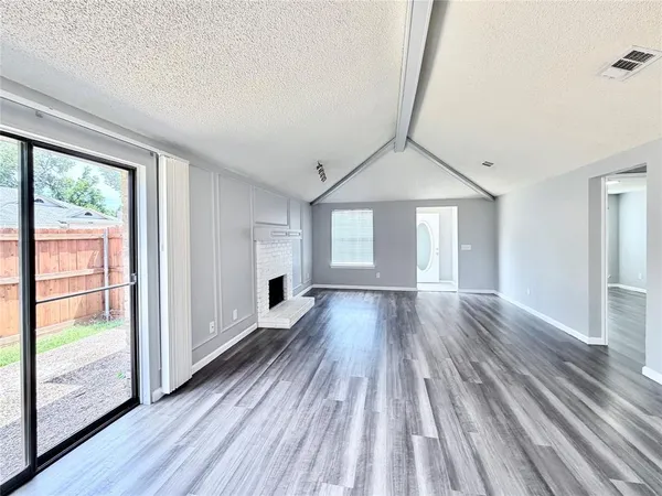 $1,900 | 11923 Garden Terrace Drive, Unit 11925, Dallas, TX 75243