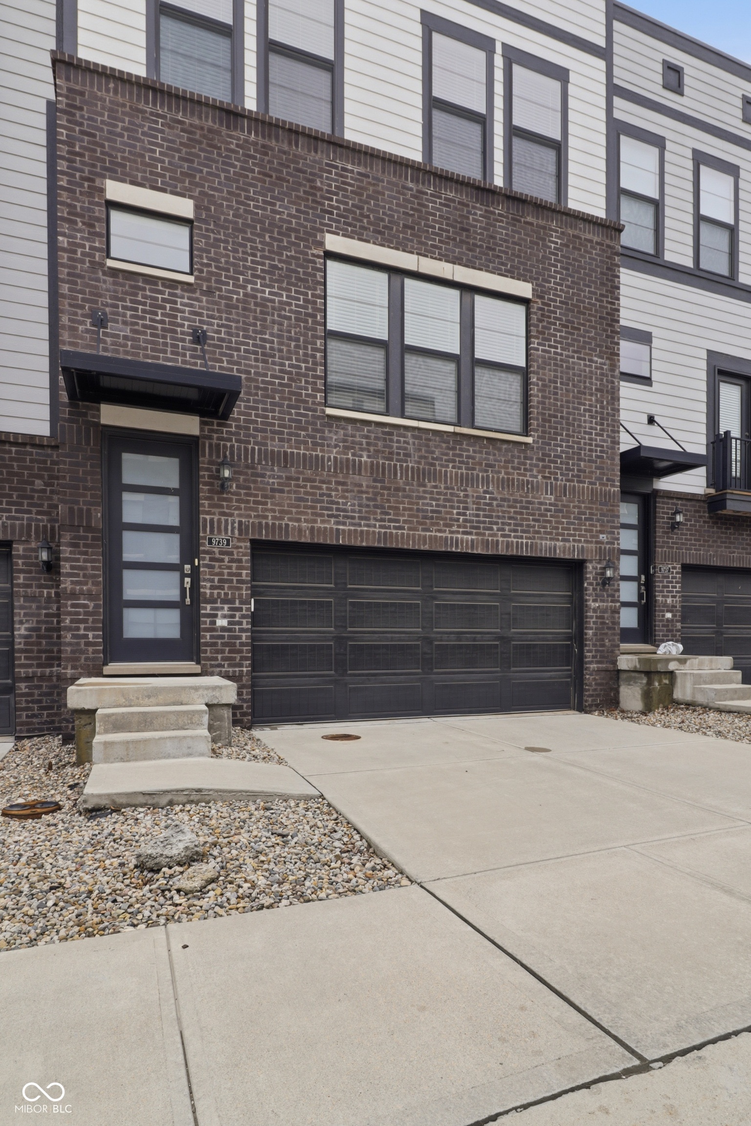 9739 Junction Station Fishers, IN 46037 - Photo 4 of 34