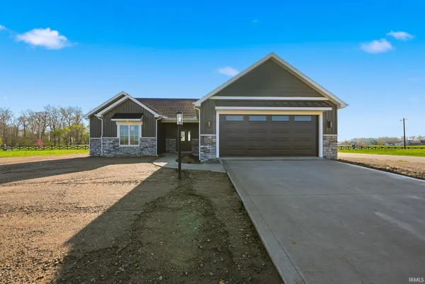 $374,899 | 13234 Vista Verde Boulevard, Fort Wayne, IN 46818