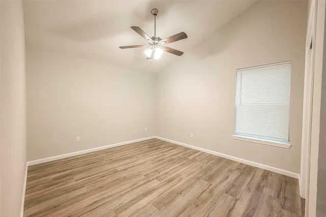 $2,150 | 5755 Heron Drive, Houston, TX 77033