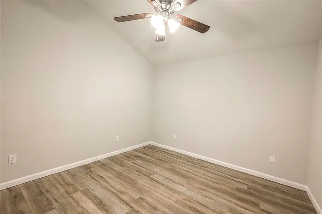 $2,150 | 5755 Heron Drive, Houston, TX 77033