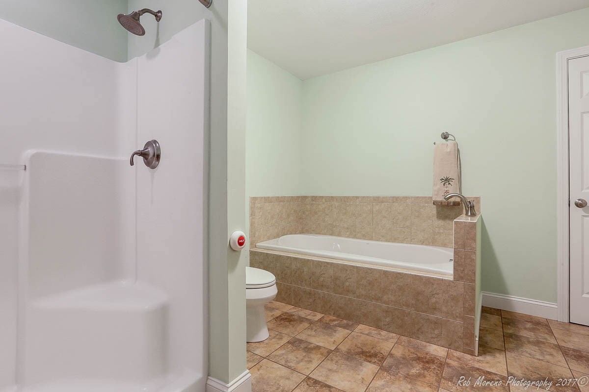 13 Winterberry Road, Unit 13 Pelham, NH 03076 - Photo 24 of 36