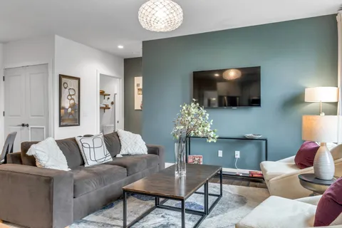 $625,000 | 612 21st Avenue North, Unit 313, Nashville, TN 37203