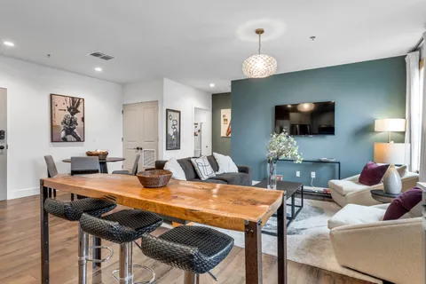 $625,000 | 612 21st Avenue North, Unit 313, Nashville, TN 37203