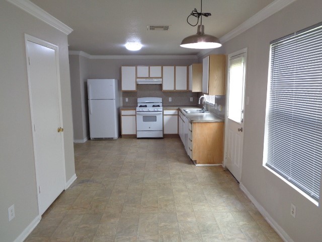 5034 Redwing Brook Trail Katy, TX 77449 - Photo 10 of 21