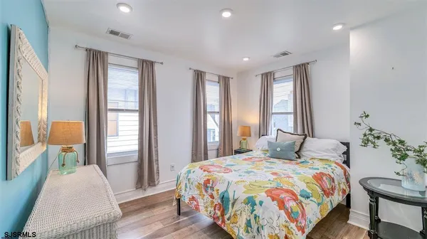 $10,000 | 14 North Vassar Square, Ventnor City, NJ 08406