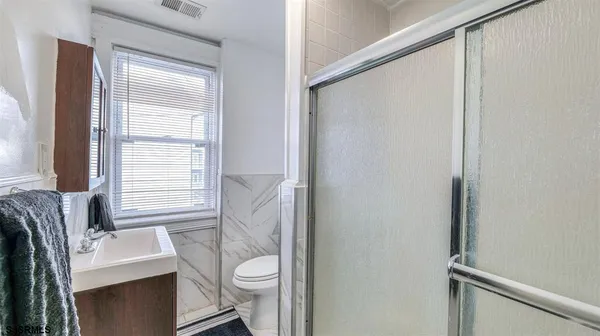 $10,000 | 14 North Vassar Square, Ventnor City, NJ 08406